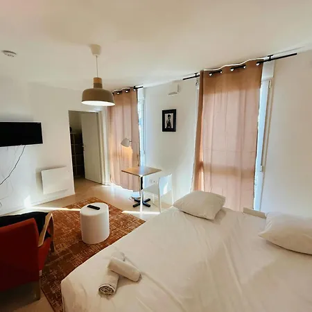 We Live In R - 404 * Reims