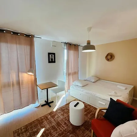 We Live In R - 404 * Reims